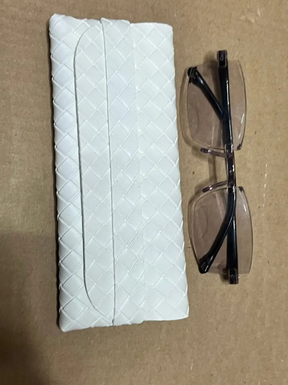 Glasses case - white woven case. Fits most glasses